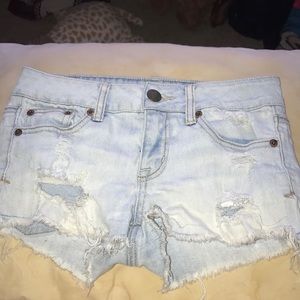Jean ripped shorts